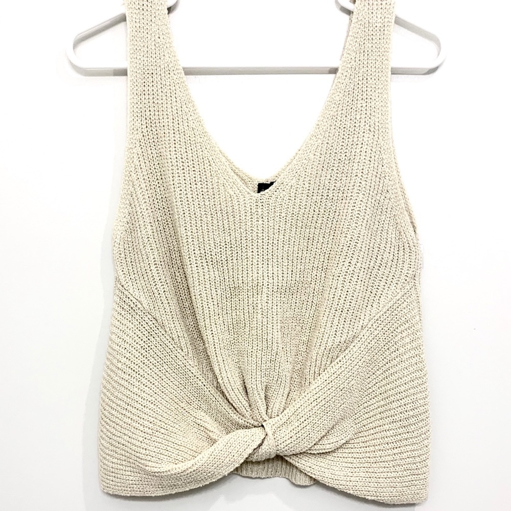 Woman’s knitted Front Knot Tank Top Size (L)